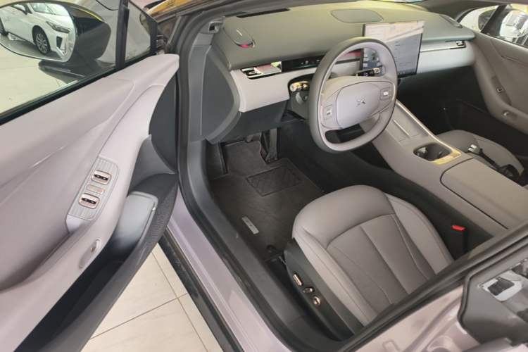 Used XPeng P7+ 2026 Model, Range-Extended 1550 Max Flagship Edition Driver Seat