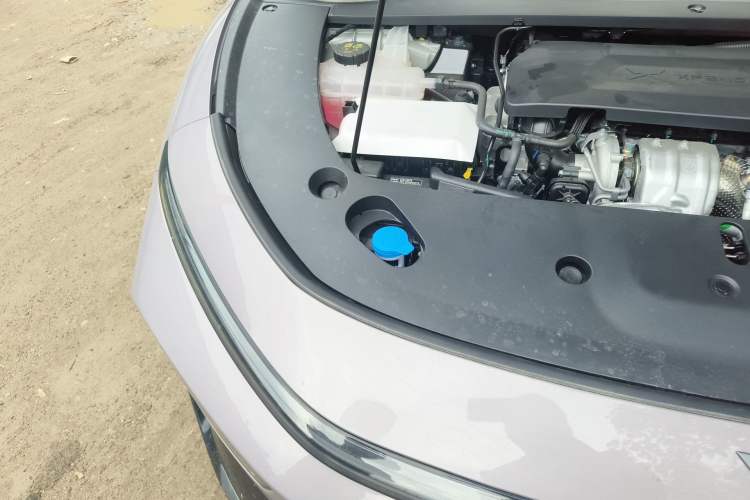 Used XPeng P7+ 2026 Model, Range-Extended 1550 Max Flagship Edition Engine Bay Right