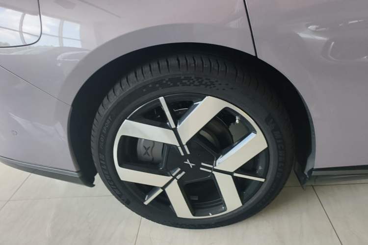Used XPeng P7+ 2026 Model, Range-Extended 1550 Max Flagship Edition Exterior 2