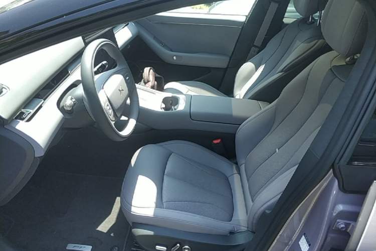 Used XPeng P7+ 2026 Model, Range-Extended 1550 Max Flagship Edition Left Front Seat
