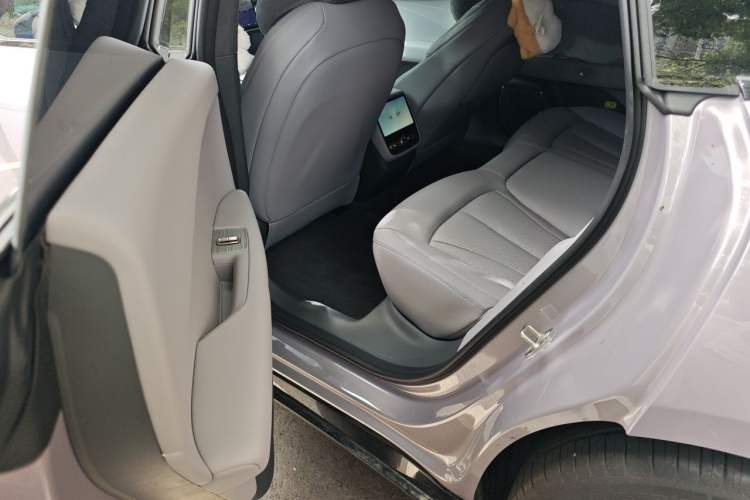 Used XPeng P7+ 2026 Model, Pure Electric 615 Max Flagship Edition Left Rear Seat