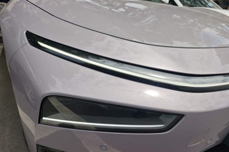 Used XPeng P7+ 2026 Model, Pure Electric 615 Max Flagship Edition Right Front Headlight