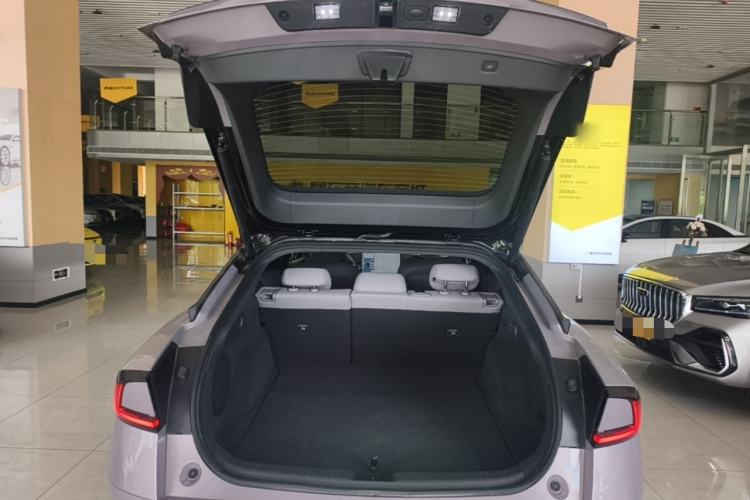 Used XPeng P7+ 2026 Model, Range-Extended 1550 Max Flagship Edition Trunk