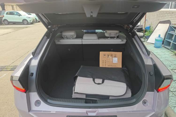 Used XPeng P7+ 2026 Model, Pure Electric 725 Max Flagship Edition Trunk