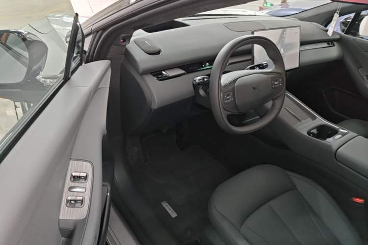Used XPeng P7+ 2026 Model, Range-Extended 1550 Max Flagship Edition Driver Seat