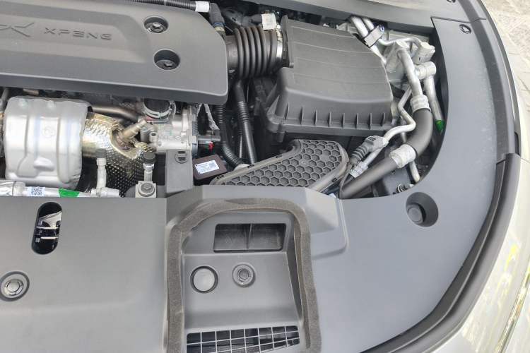 Used XPeng P7+ 2026 Model, Range-Extended 1550 Max Flagship Edition Engine Bay Left