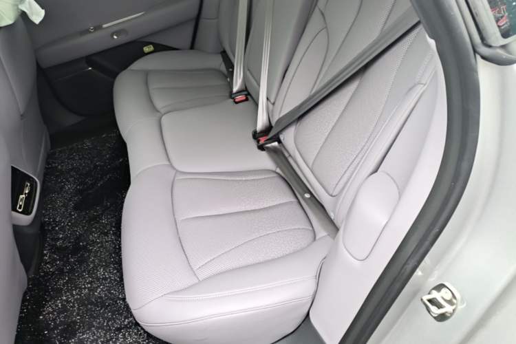 Used XPeng P7+ 2026 Model, Pure Electric 725 Max Flagship Edition Left Rear Seat