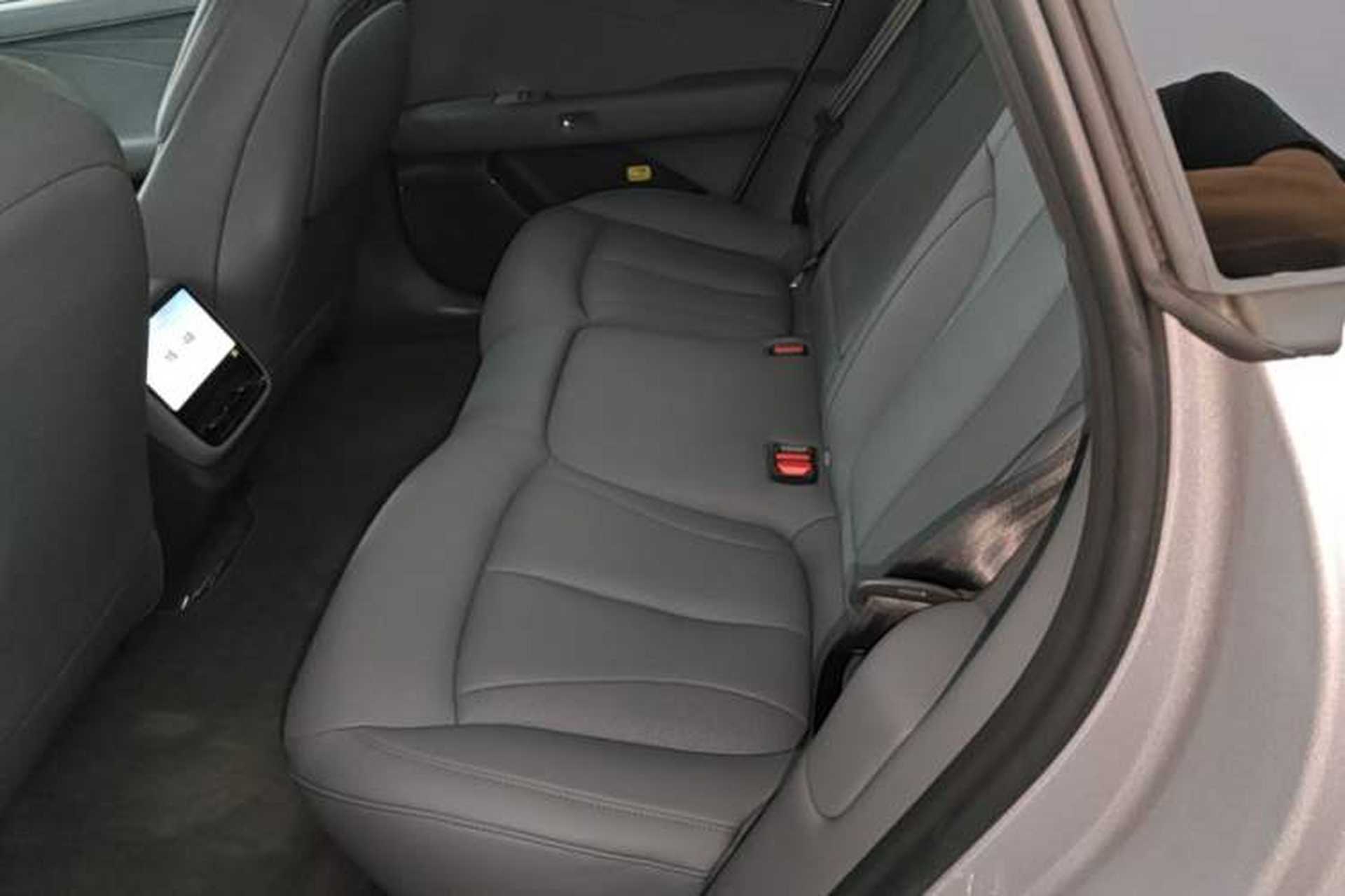 Used XPeng P7+ 2026 Model, Range-Extended 1550 Max Flagship Edition Left Rear Seat