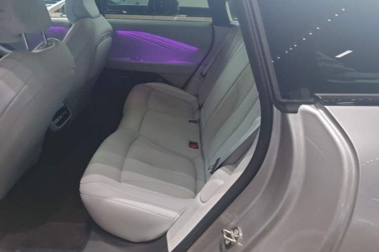 Used XPeng P7+ 2026 Model, Pure Electric 615 Max Flagship Edition Left Rear Seat