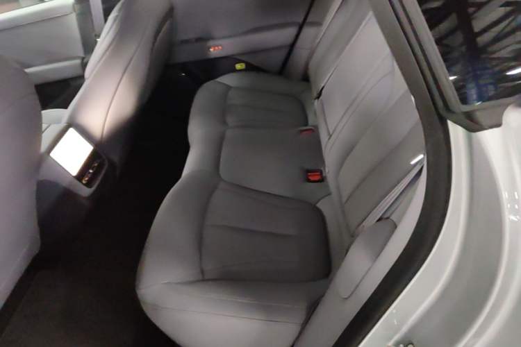 Used XPeng P7+ 2026 Model, Pure Electric 615 Max Flagship Edition Left Rear Seat