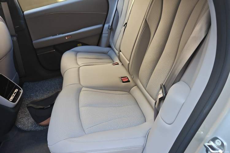 Used XPeng P7+ 2026 Model, Pure Electric 615 Max Flagship Edition Left Rear Seat
