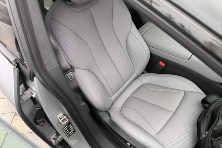 Used XPeng P7+ 2026 Model, Pure Electric 725 Max Flagship Edition Right Front Seat