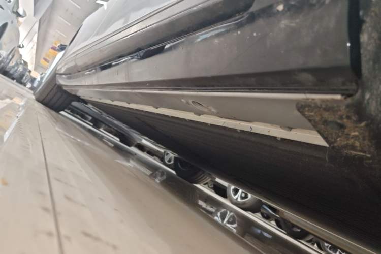Used XPeng P7+ 2026 Model, Pure Electric 615 Max Flagship Edition Right Side Sill