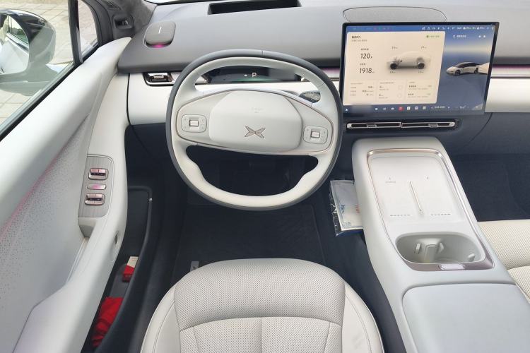 Used XPeng P7+ 2026 Model, Range-Extended 1550 Max Flagship Edition Steering Wheel
