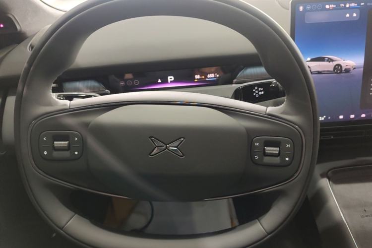 Used XPeng P7+ 2026 Model, Range-Extended 1550 Max Flagship Edition Steering Wheel