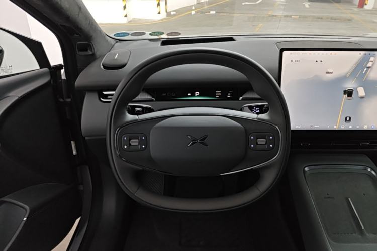 Used XPeng P7+ 2026 Model, Range-Extended 1550 Max Flagship Edition Steering Wheel