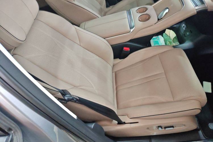 Used XPeng X9 2024 702 Ultra-Long Range Max Right Front Seat