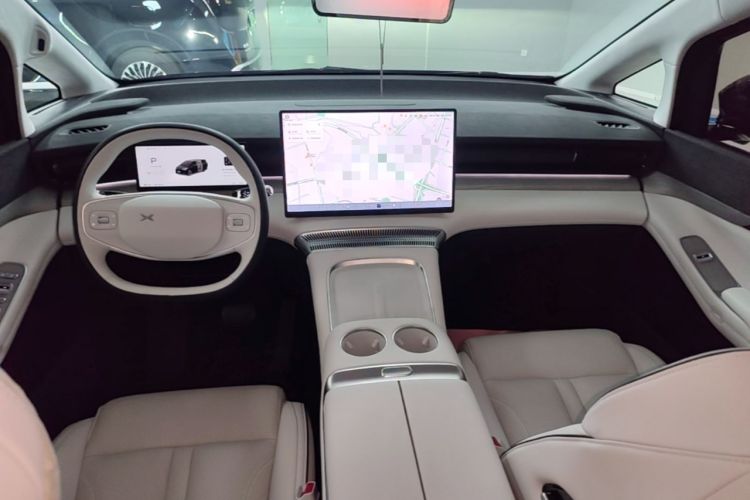 Used XPeng X9 2024 702 Ultra-Long Range Max Center Console