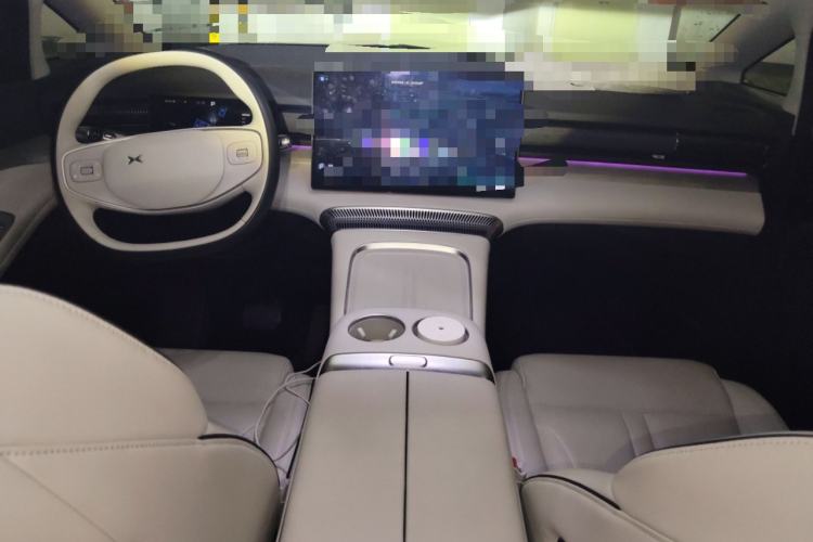 Used XPeng X9 2024 610 Long-Range Pro Center Console