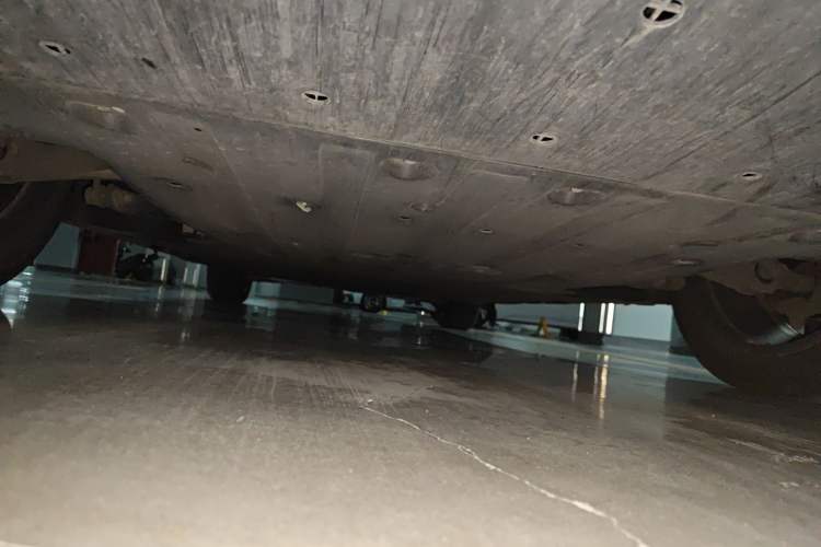 Used XPeng X9 2024 702 Ultra-Long Range Max Chassis Front