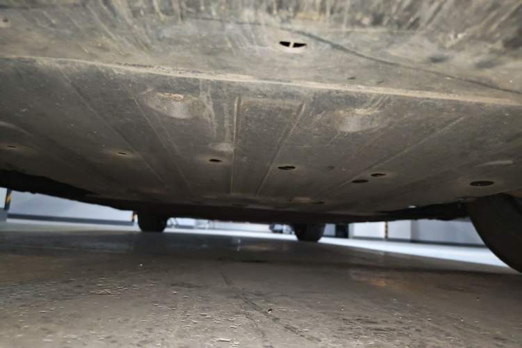 Used XPeng X9 2024 702 Ultra-Long Range Max Chassis Front