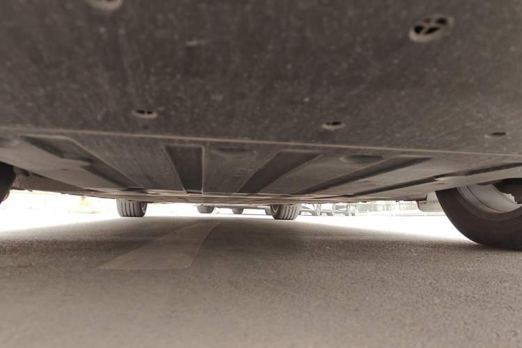 Used XPeng X9 2024 610 Long-Range Pro Chassis Front