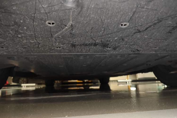 Used XPeng X9 2024 610 Long-Range Pro Chassis Front