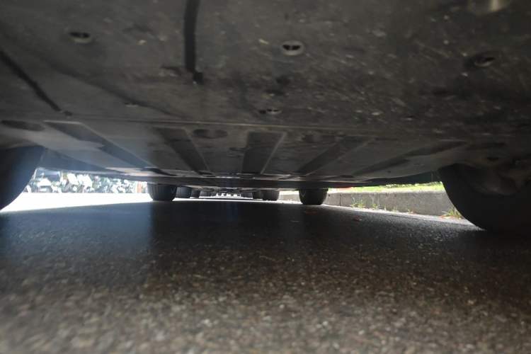 Used XPeng X9 2024 702 Ultra-Long Range Max Chassis Front