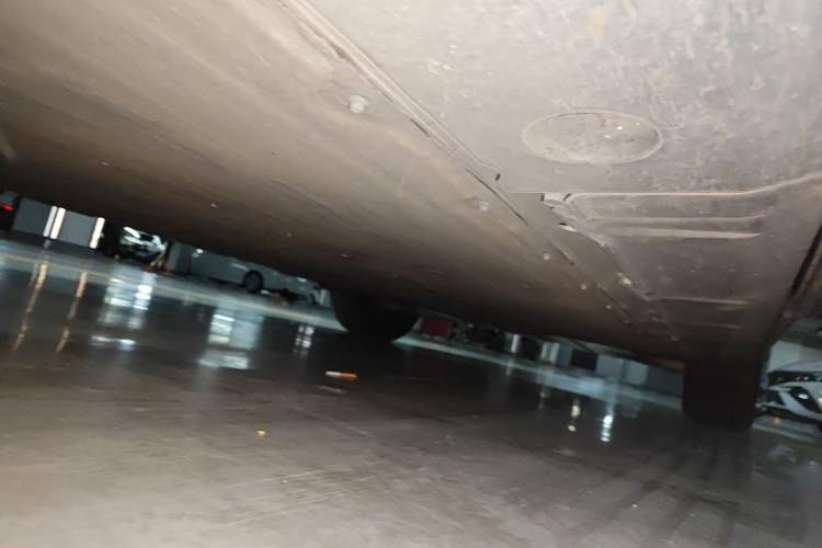 Used XPeng X9 2024 702 Ultra-Long Range Max Chassis Front Left