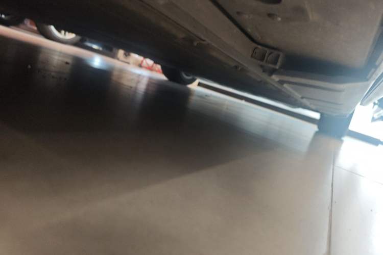 Used XPeng X9 2024 702 Ultra-Long Range Pro Chassis Front Left