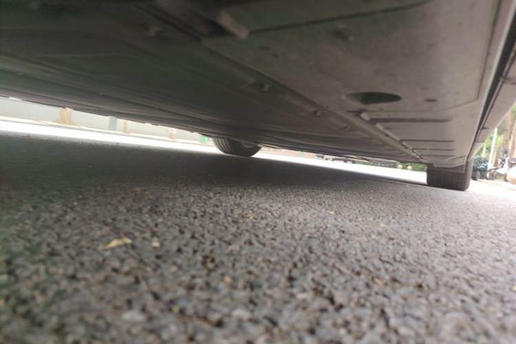 Used XPeng X9 2024 610 Long-Range Pro Chassis Front Left