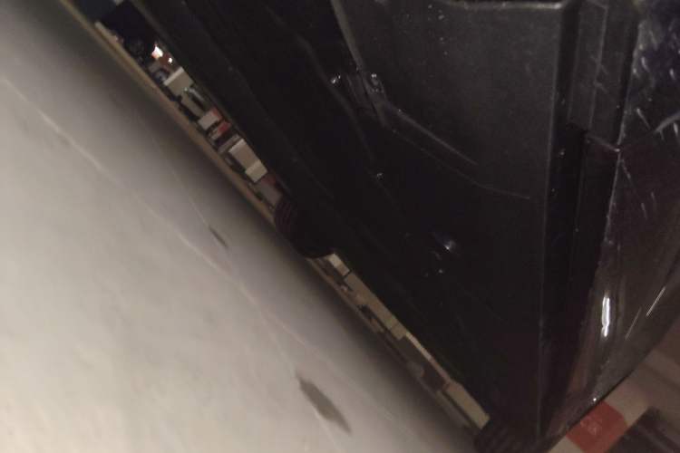 Used XPeng X9 2024 610 Long-Range Pro Chassis Front Left