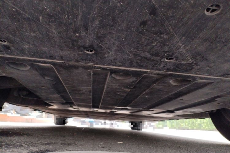 Used XPeng X9 2024 610 Long-Range Pro Chassis Front