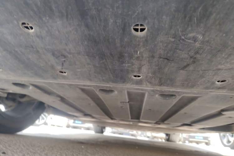 Used XPeng X9 2024 702 Ultra-Long Range Pro Chassis Front