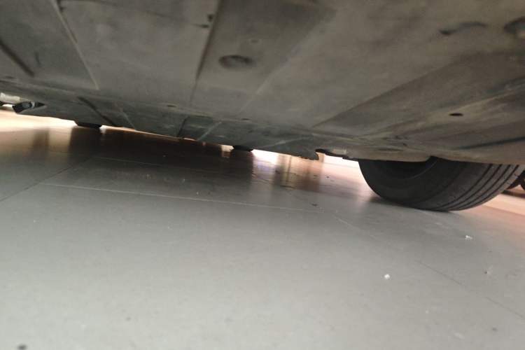 Used XPeng X9 2024 702 Ultra-Long Range Pro Chassis Rear