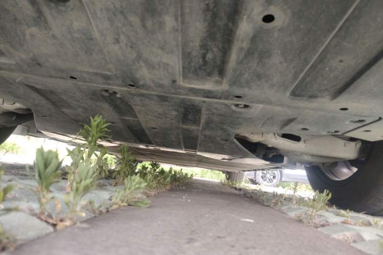 Used XPeng X9 2024 610 Long-Range Pro Chassis Rear