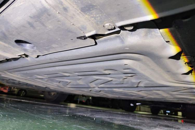 Used XPeng X9 2024 640 All-Wheel Drive High-Performance Max Chassis Rear Left