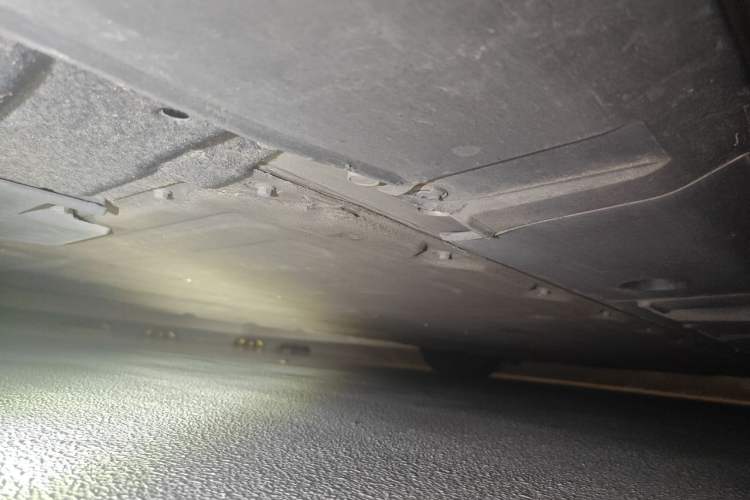 Used XPeng X9 2024 702 Ultra-Long Range Pro Chassis Rear Right