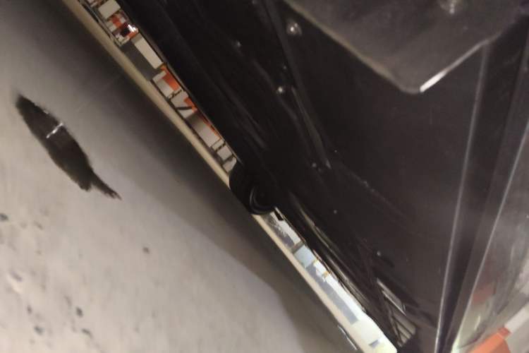 Used XPeng X9 2024 610 Long-Range Pro Chassis Rear Right