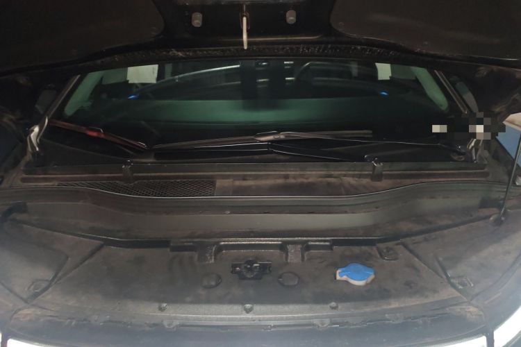 Used XPeng X9 2024 702 Ultra-Long Range Pro Engine Bay