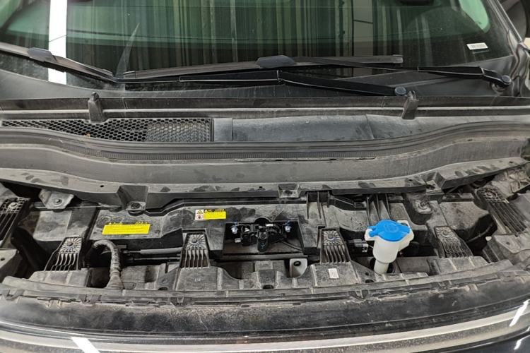 Used XPeng X9 2024 702 Ultra-Long Range Pro Engine Bay