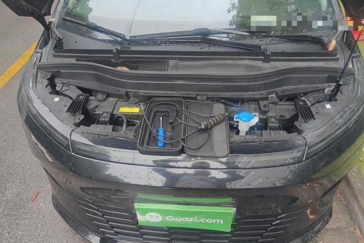 Used XPeng X9 2024 702 Ultra-Long Range Max Engine Bay