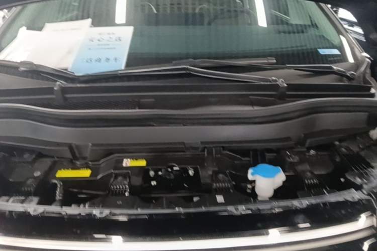 Used XPeng X9 2024 702 Ultra-Long Range Pro Engine Bay
