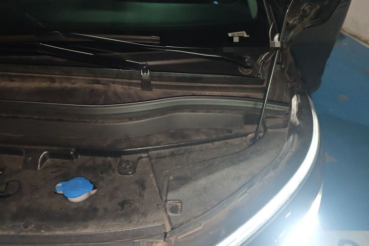 Used XPeng X9 2024 702 Ultra-Long Range Pro Engine Bay Left