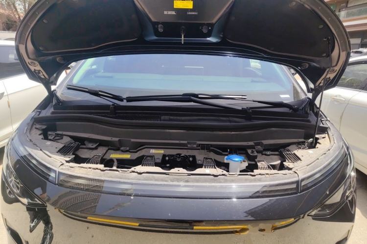 Used XPeng X9 2024 702 Ultra-Long Range Pro Engine Bay
