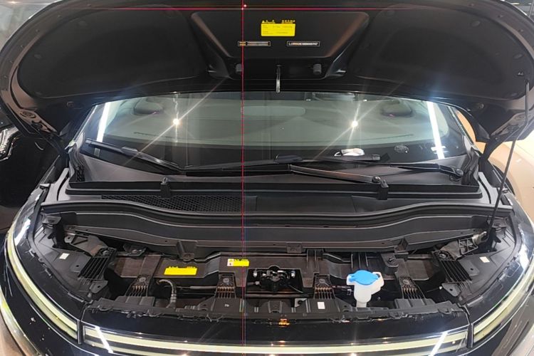 Used XPeng X9 2024 702 Ultra-Long Range Pro Engine Bay