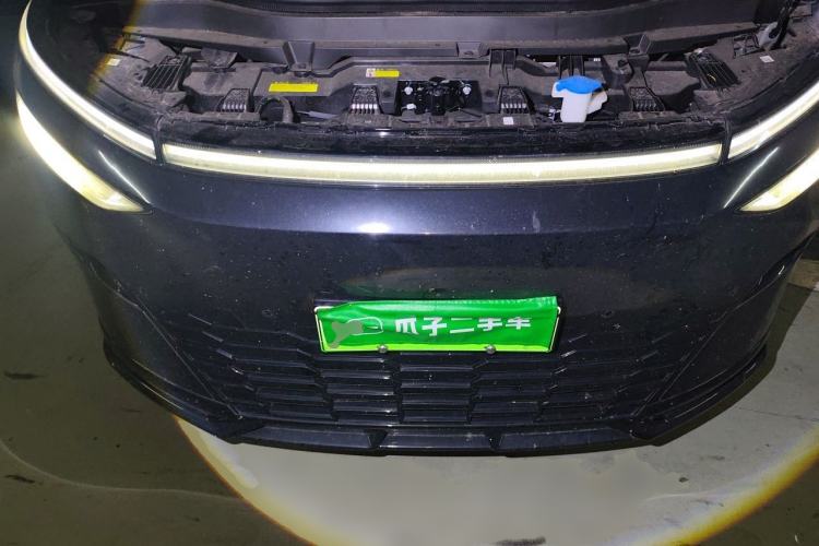 Used XPeng X9 2024 640 All-Wheel Drive High-Performance Max Engine Bay