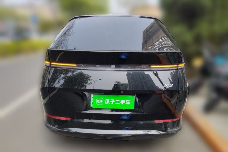 Used XPeng X9 2024 610 Long-Range Pro Exterior 4