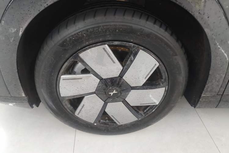 Used XPeng X9 2024 702 Ultra-Long Range Max Exterior 4