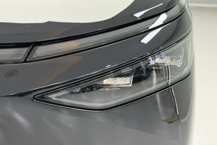 Used XPeng X9 2024 702 Ultra-Long Range Max Exterior 8